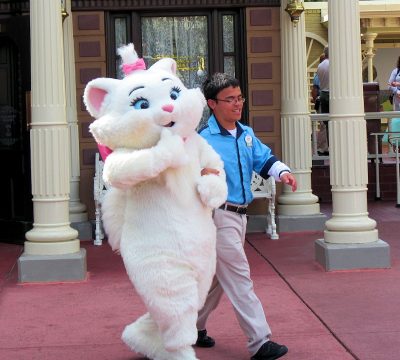 white-cats-of-disney